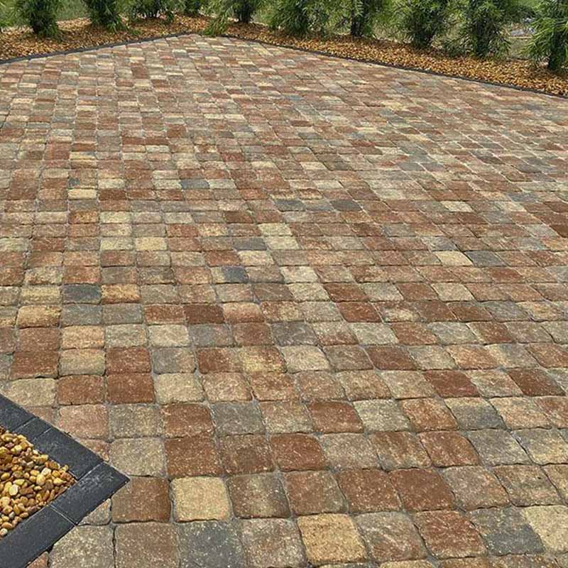 Pavers vs Concrete Choosing the right material for your next project